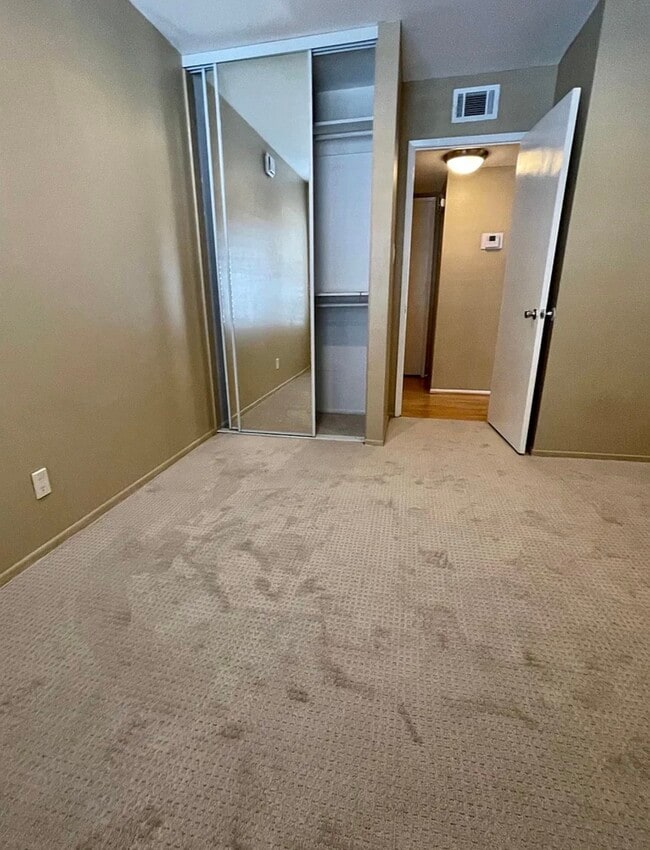 Photo - 5700 Etiwanda Ave Condo Unit 275