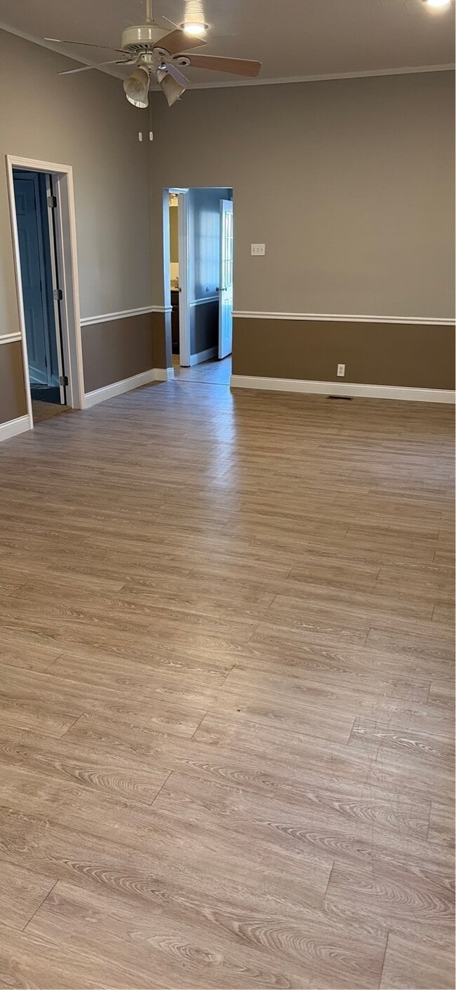 Photo - 708 N 12th St