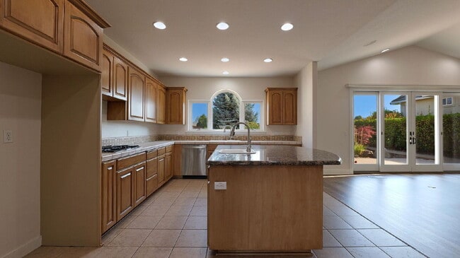 Photo - 143 Pine Lake Dr