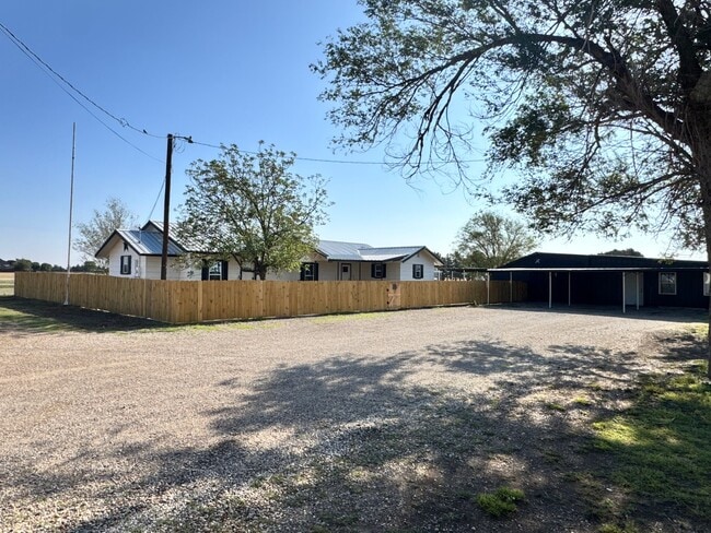 Photo - 7212 N County Rd 3300