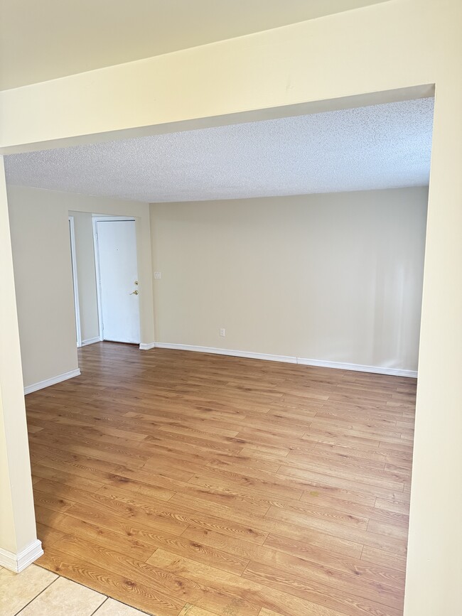 Living room - 39 Lemon Tree Ct