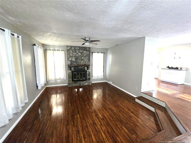 Photo - 1813 Eichelberger Dr