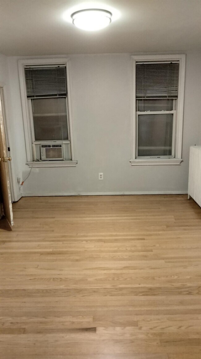 Photo - 106 7th St Unit 2