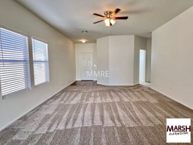 Photo - Nice 3 bedroom home with new paint & new carpet in Mesa!
