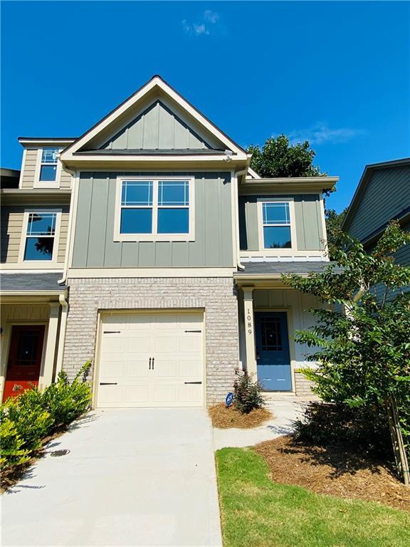 Photo - 1093 N Village Dr