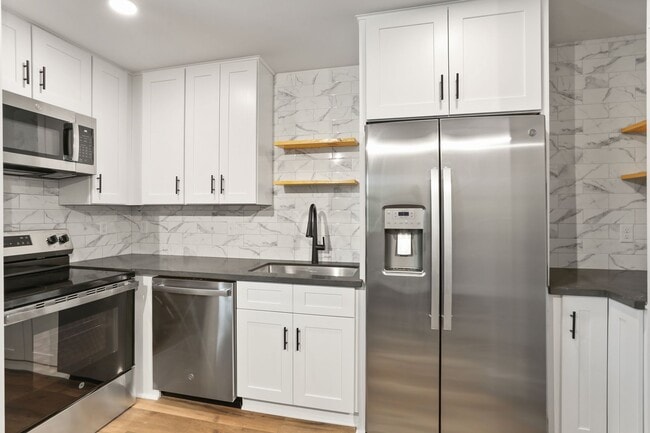 Photo - Brand new 1BD/1BA units in Gated Complex, ... Unit 201