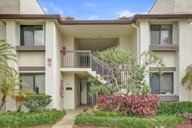 Photo - 9361 SW 23rd St Unidad 3203