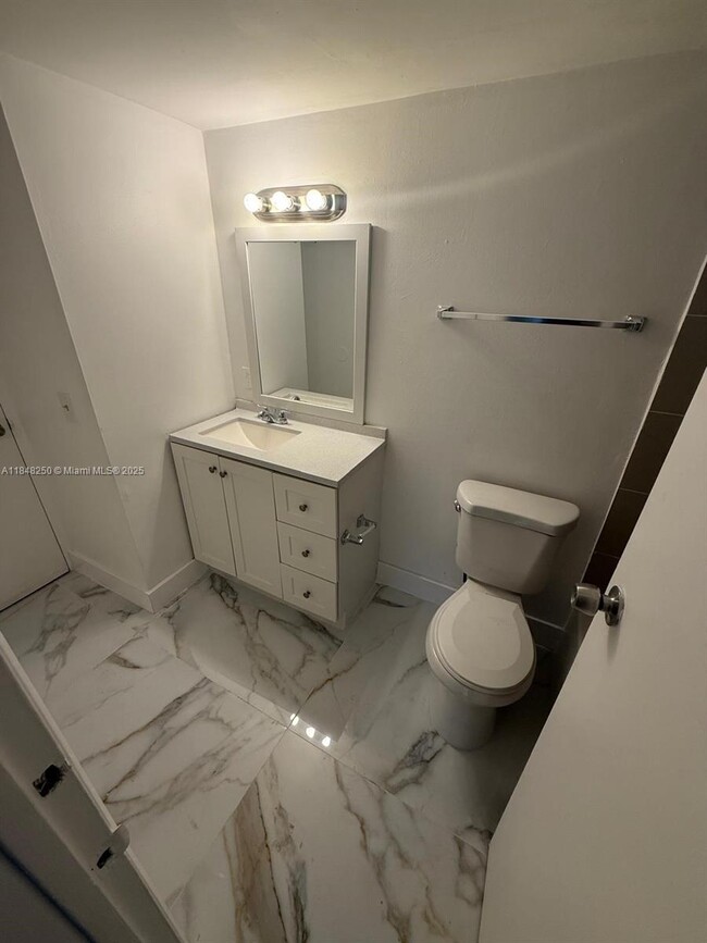 Photo - 496 NW 165th St Unit D-308