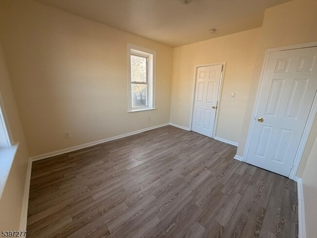 Photo - 120 Bragaw Ave Unidad 3