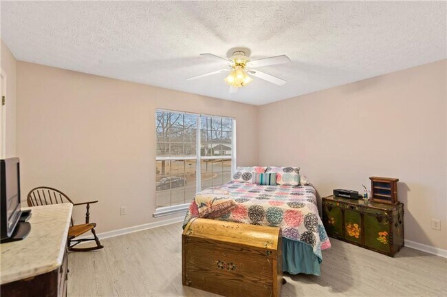 Photo - Condo for Rent in Auburn