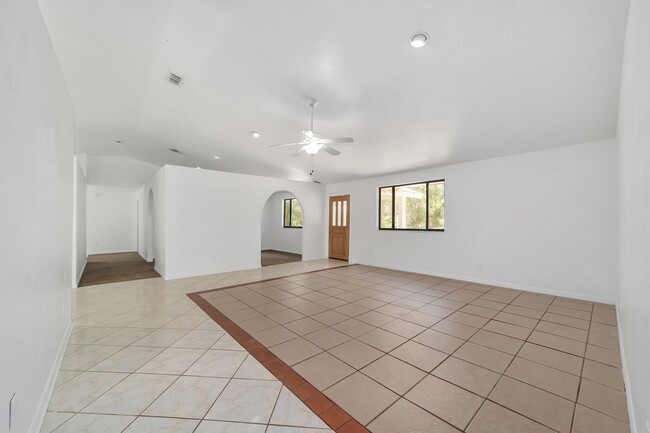 12136 SW 41st Pl