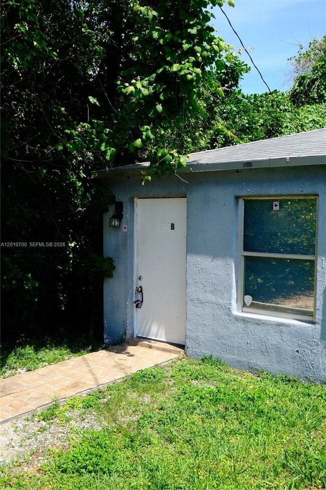 Photo - 1455 NE 146th St Unit B