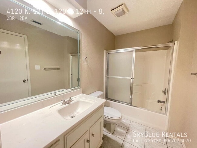 Building Photo - 4120 N 12th St Unit 8,