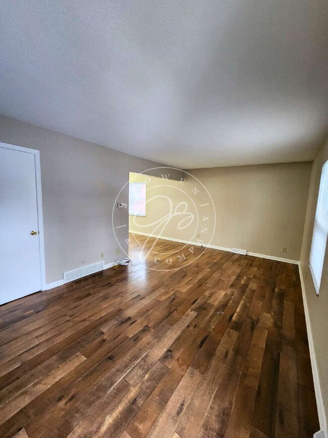 Photo - Sylvania Schools! Spacious 2-story, 3-bedroom, 2-bath home offering over 1,200 sq. ft. of living ...