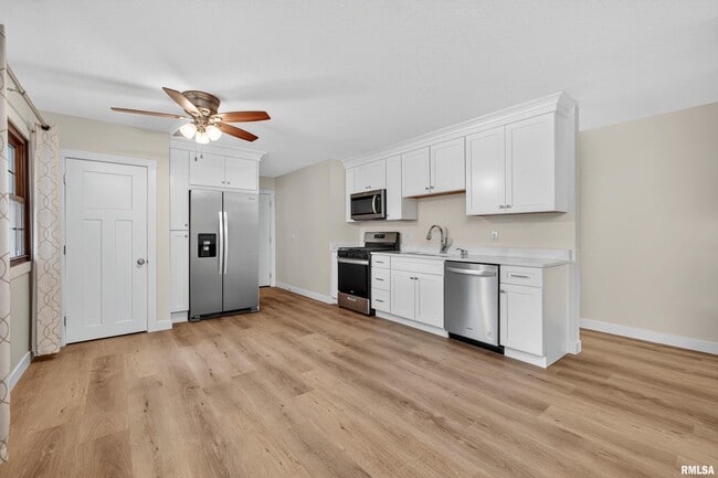 Photo - 3106 Maplecrest Rd