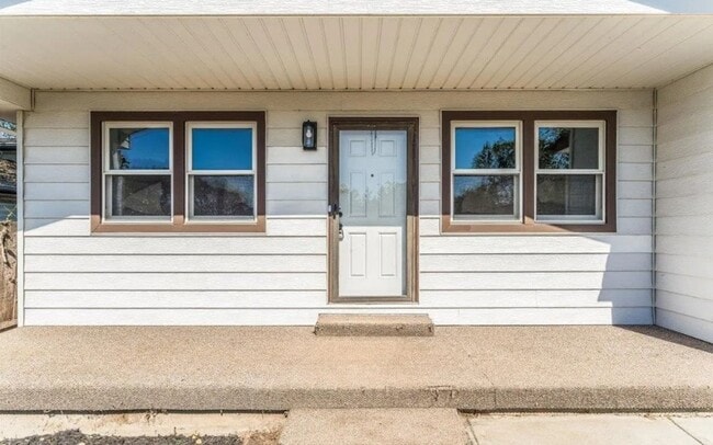 Photo - 2920 W Hadden St