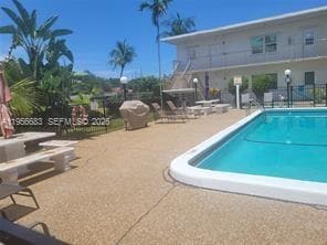 Photo - 2240 Johnson St Unidad 204