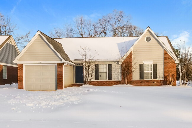 Building Photo - 3650 Dawnridge Cove