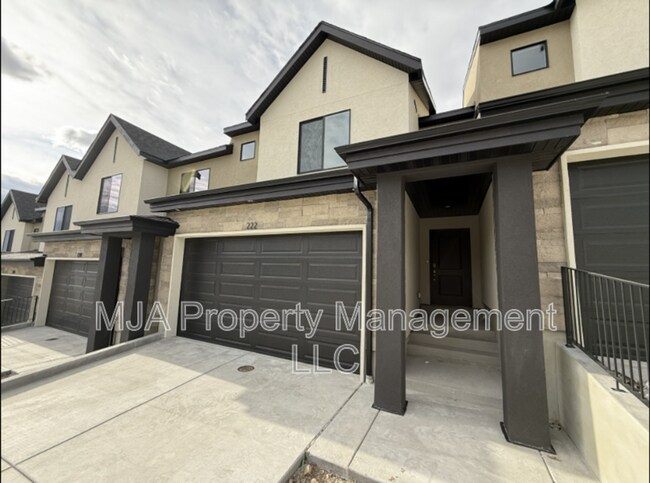 Photo - 222 Glencoe Dr