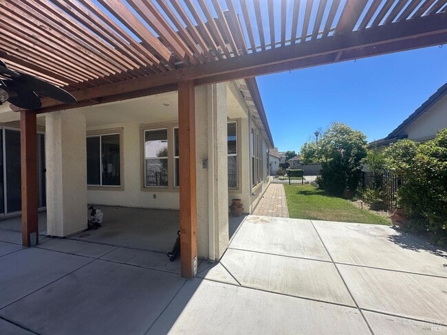 Photo - 107 Riviera Dr