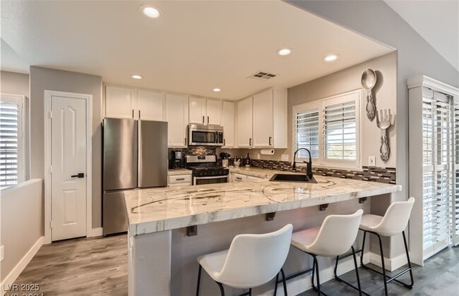 Photo - 7250 Diamond Canyon Ln Unit 204