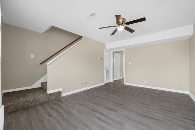 Photo - 261 Winters Ct