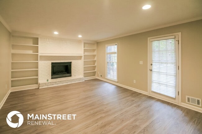 Photo - 110 Wilmington Ln