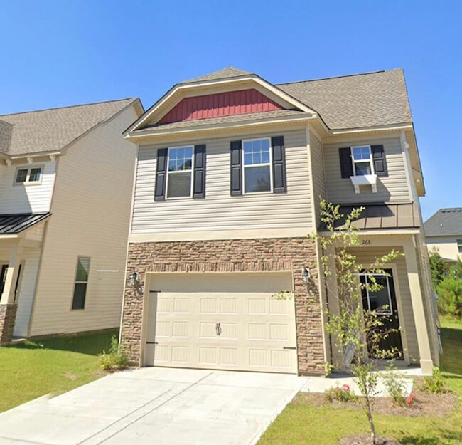 Building Photo - Spacious 3 bedroom, 2.5 bathroom available for rent in Columbia County