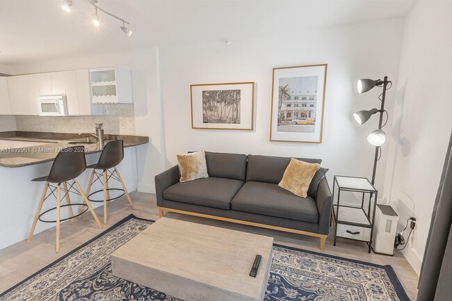 Photo - 1035 West Ave Unidad 707