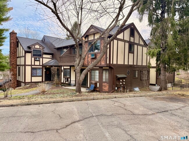 Building Photo - 3 Falmouth Ct Unit 3