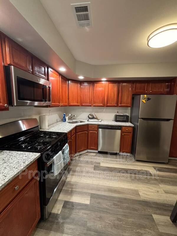 75 Cornerstone Ln