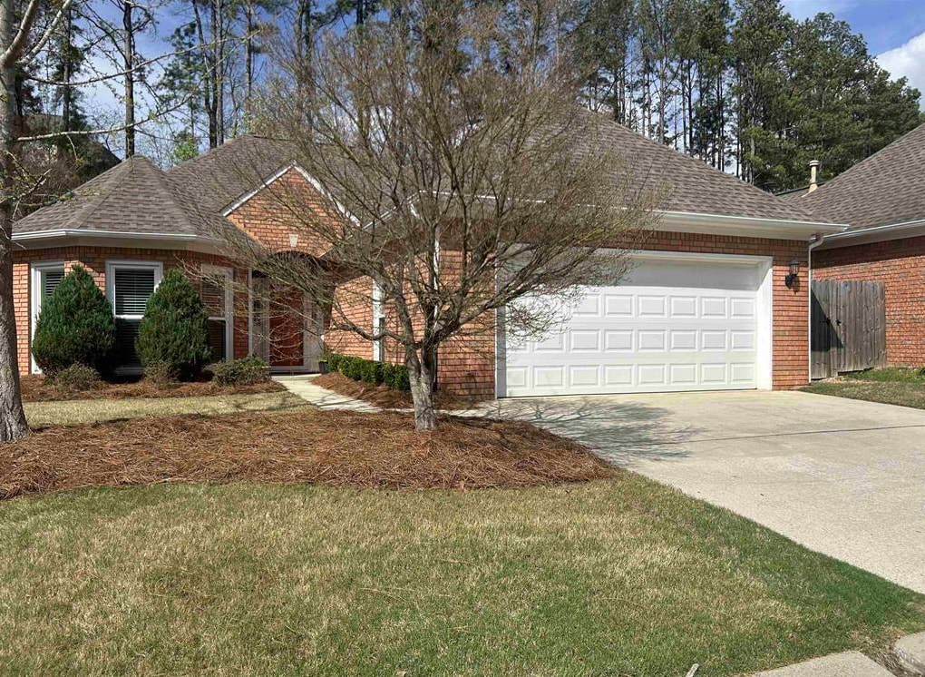 Photo - 141 Southlake Ln