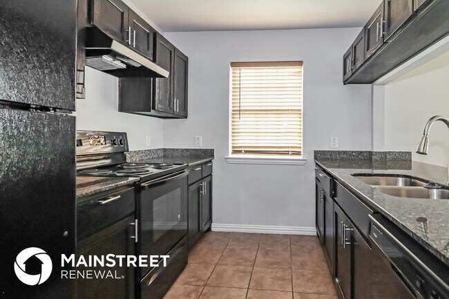 Photo - 4712 Stokes St