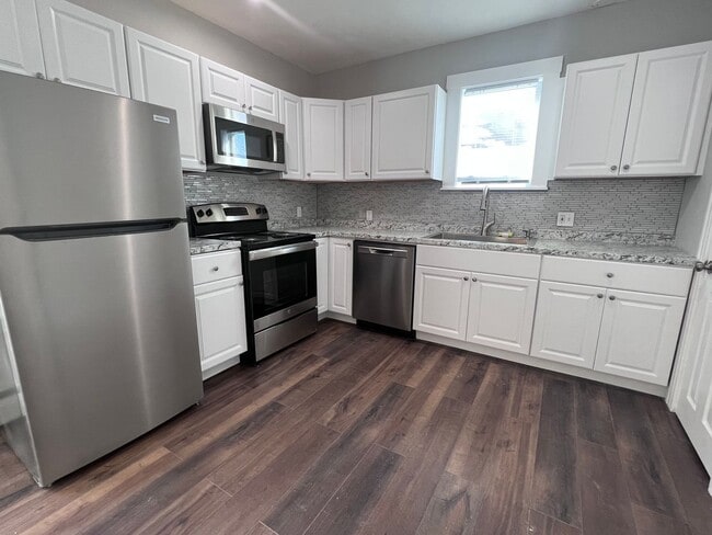 Photo - 283 E High St Apartment Unit 1