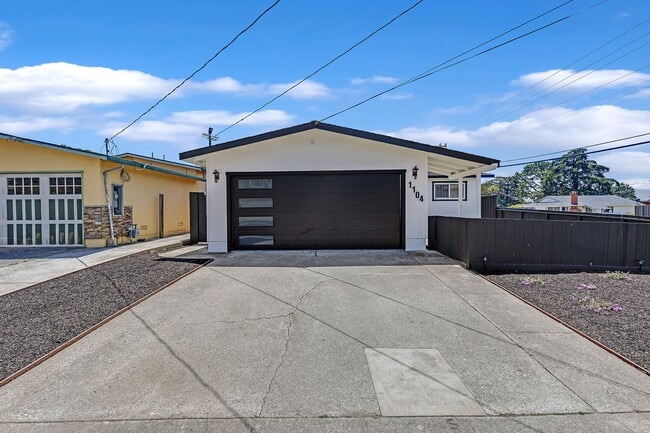 Photo - Bright Pacifica Corner Home with Modern Co...