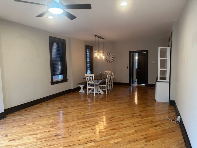 Photo - Wonderful 3bedroom 2 Bath Townhome In South City