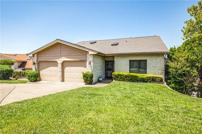 Photo - 114 Paragon Ct
