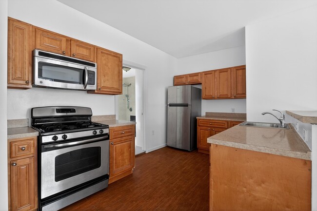 Photo - 359 Palisade Ave Unit 2L