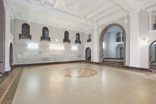 Photo - 1511-1521 Sheridan Ave