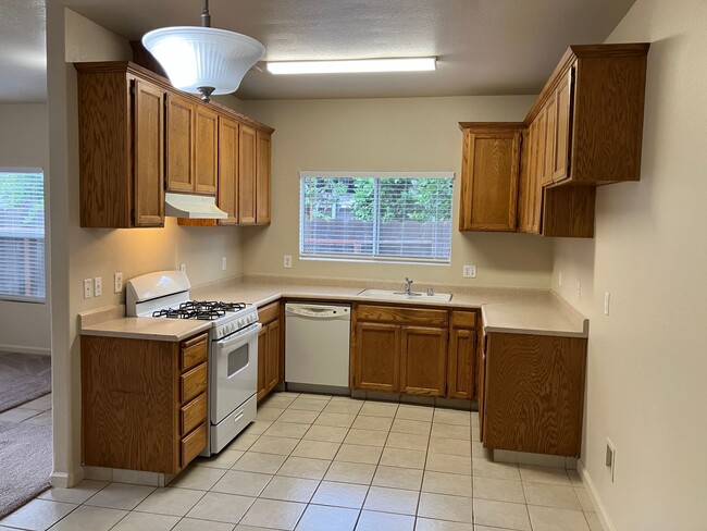 Photo - 122 Orange Ave Unit 122
