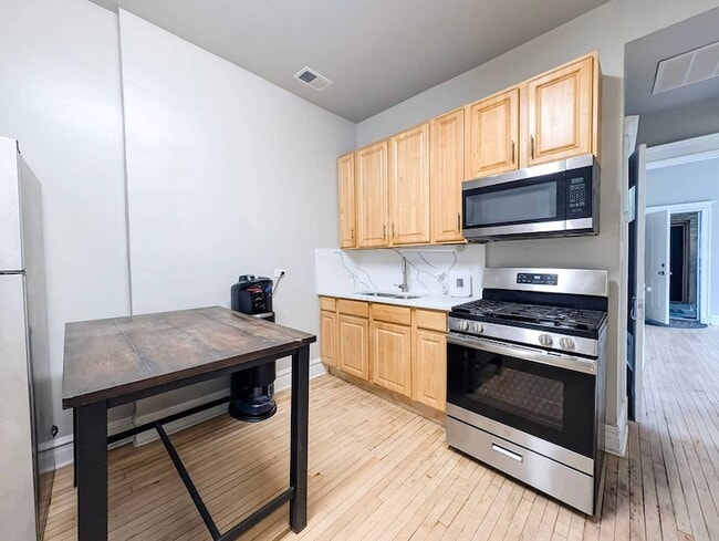 Photo - 2838 W Roosevelt Rd