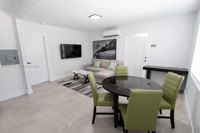 Photo - 1002 NW 74th St Unit 2