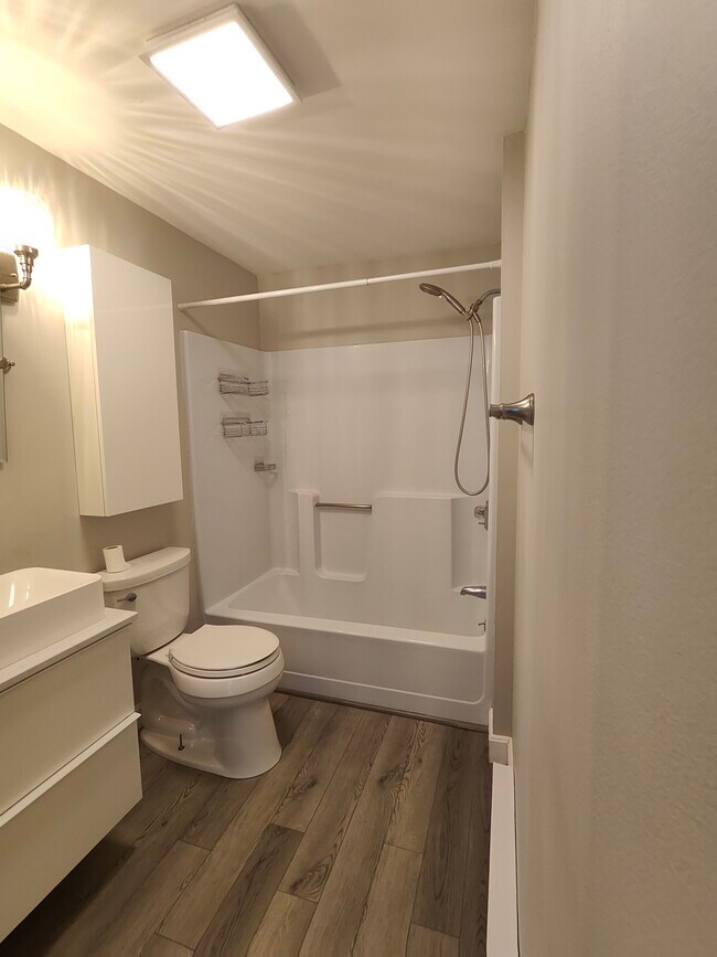 Photo - 172 Perry Ave Unidad 3