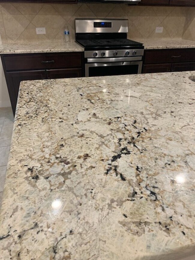 Photo - The Perfect Blend of Space & Location – 5 Beds Near Alliance