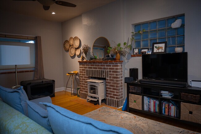 Photo - 2537 W 36th Ave