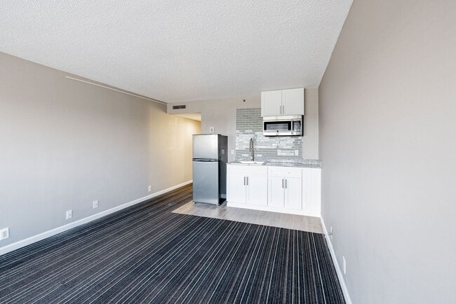 Photo - *** Teak Living * Studios, One and Two Bed...