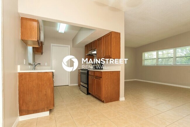 Photo - 3 Bedroom Pet-Friendly Home in Orlando, FL...