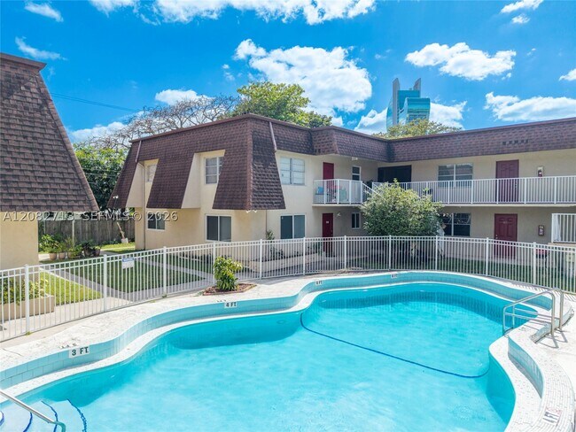 Photo - 4524 SW 54th St Unit 501-W