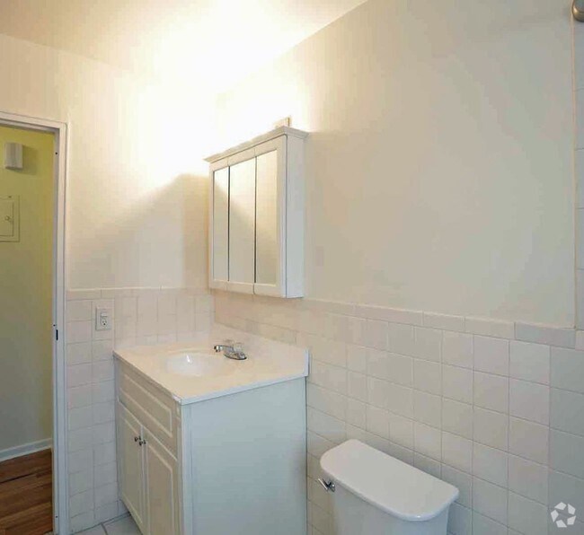 bathroom - Texel Apartments