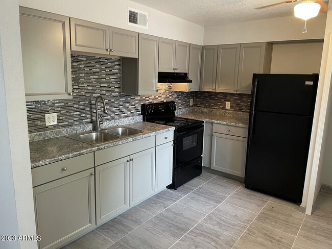 Building Photo - 1222 E Mountain View Rd Unit 112 Rental